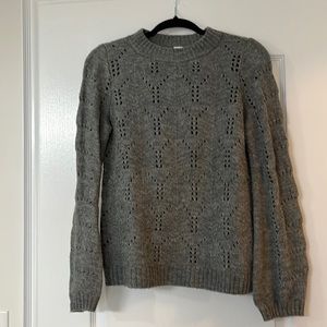 Grey gap sweater size XS